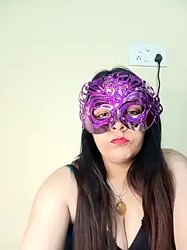 Snapshot of Sweet-Saloni chatting on 12/19/25, 04:49 Sweet-Saloni online show from 12/19/25, 04:49