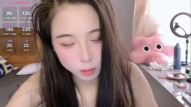 Snapshot of tiantian-160 chatting on 12/16/25, 07:12 tiantian-160 online show from 12/16/25, 07:12