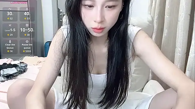 Snapshot of tiantian-160 chatting on 07/17/26, 12:35 tiantian-160 online show from 07/17/26, 12:35