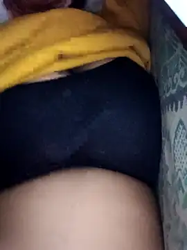 pihuu1313 online show from 02/05/26, 07:43