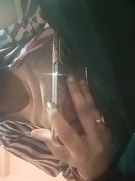 pihuu1313 online show from 03/13/26, 12:43