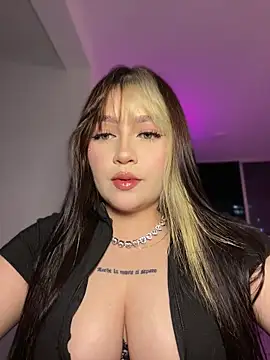 Daniela ruizz online show from 05/15/26, 12:52