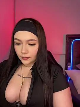 Daniela ruizz online show from 04/11/26, 09:29