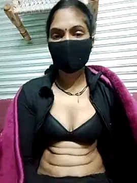 Snapshot of Sapna8080 chatting on 12/17/25, 10:26 Sapna8080 online show from 12/17/25, 10:26