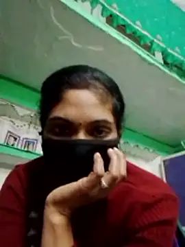 Snapshot of Sapna8080 chatting on 01/13/26, 05:28 Sapna8080 online show from 01/13/26, 05:28