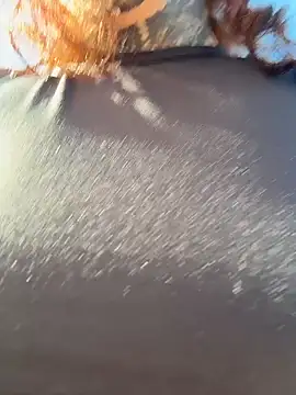 Snapshot of FionaMurr chatting on 12/23/25, 02:11 FionaMurr online show from 12/23/25, 02:11