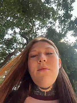 Snapshot of FionaMurr chatting on 02/05/26, 04:19 FionaMurr online show from 02/05/26, 04:19