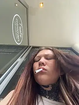 Snapshot of FionaMurr chatting on 02/13/26, 06:02 FionaMurr online show from 02/13/26, 06:02