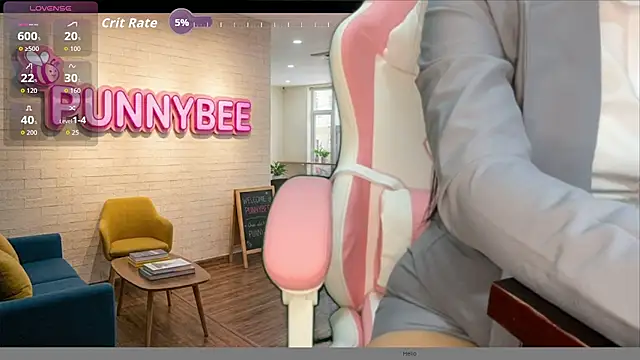 Punnybee online show from 07/22/26, 01:02