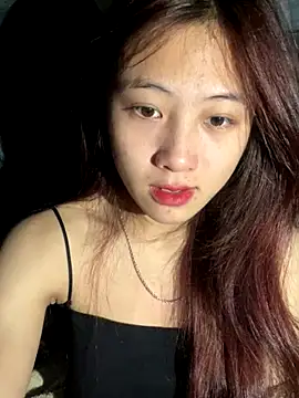 Snapshot of joss-caprri chatting on 12/17/25, 01:43 joss-caprri online show from 12/17/25, 01:43