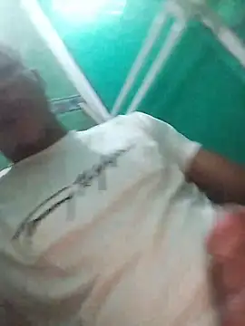 Snapshot of Andreskelly chatting on 03/28/26, 02:56 Andreskelly online show from 03/28/26, 02:56