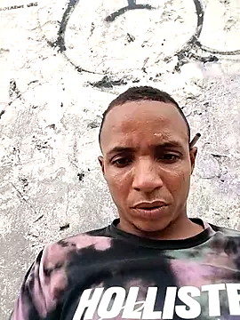 Snapshot of Andreskelly chatting on 02/15/26, 08:52 Andreskelly online show from 02/15/26, 08:52