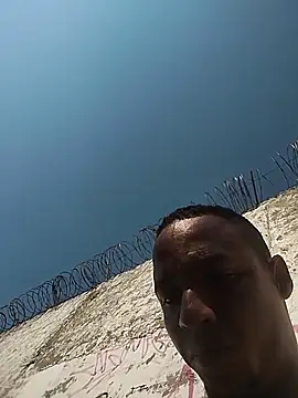 Snapshot of Andreskelly chatting on 03/16/26, 01:15 Andreskelly online show from 03/16/26, 01:15