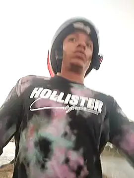 Snapshot of Andreskelly chatting on 02/22/26, 11:34 Andreskelly online show from 02/22/26, 11:34