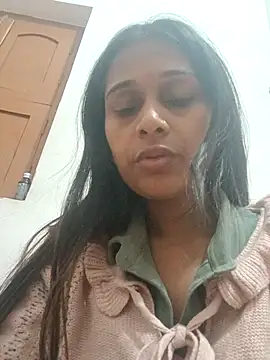 nehakapoor89 online show from 02/16/26, 04:05