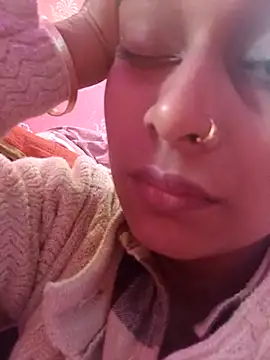 nehakapoor89 online show from 12/20/25, 08:28