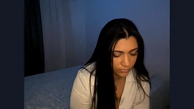 Snapshot of AlphaCasile chatting on 12/18/25, 07:18 AlphaCasile online show from 12/18/25, 07:18