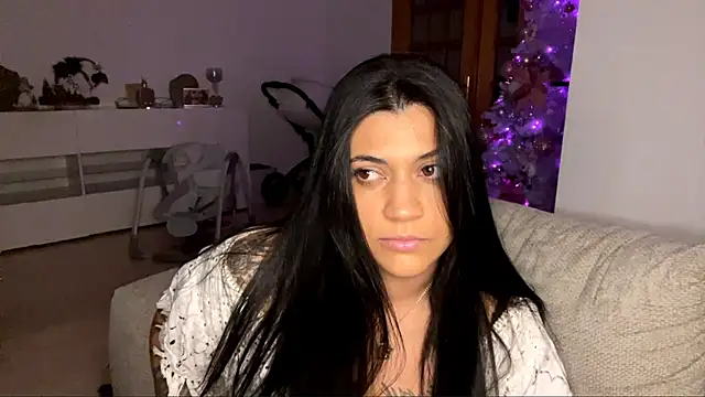 Snapshot of AlphaCasile chatting on 12/17/25, 11:43 AlphaCasile online show from 12/17/25, 11:43