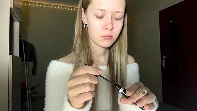 ZaidaSchwarten online show from 01/12/26, 06:09