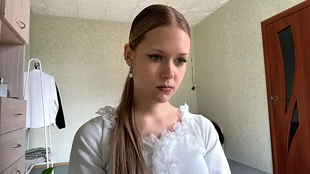 ZaidaSchwarten online show from 03/11/26, 11:37