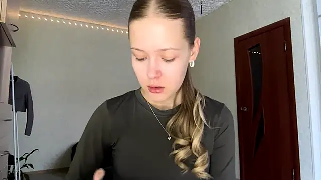 ZaidaSchwarten online show from 01/10/26, 07:15