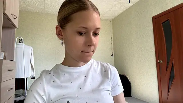 ZaidaSchwarten online show from 03/14/26, 01:06