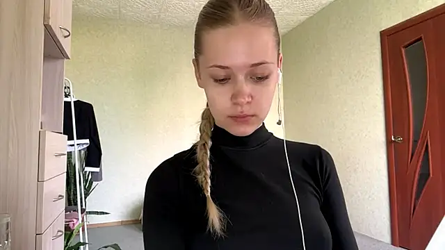 ZaidaSchwarten online show from 05/20/26, 05:15