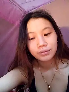 Snapshot of Lomay69 chatting on 12/15/25, 06:19 Lomay69 online show from 12/15/25, 06:19