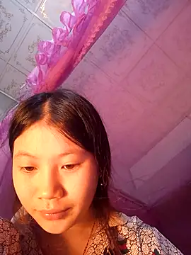 Snapshot of Lomay69 chatting on 12/14/25, 10:10 Lomay69 online show from 12/14/25, 10:10