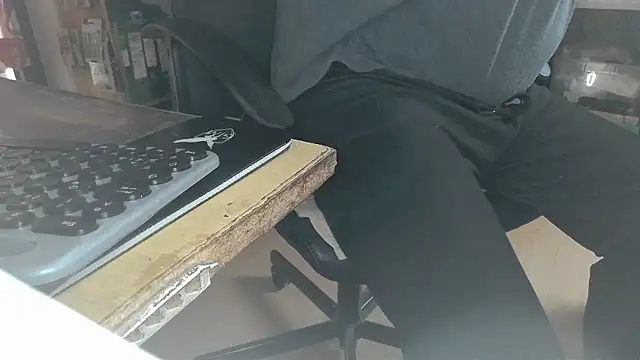 oldmann08 online show from 01/12/26, 01:07