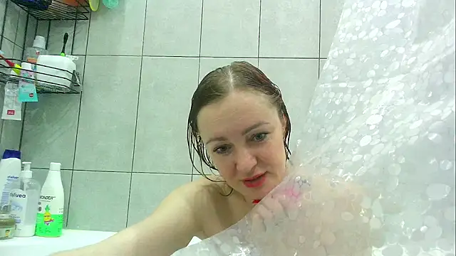 Snapshot of Oliviapussycat chatting on 02/17/26, 07:44 Oliviapussycat online show from 02/17/26, 07:44