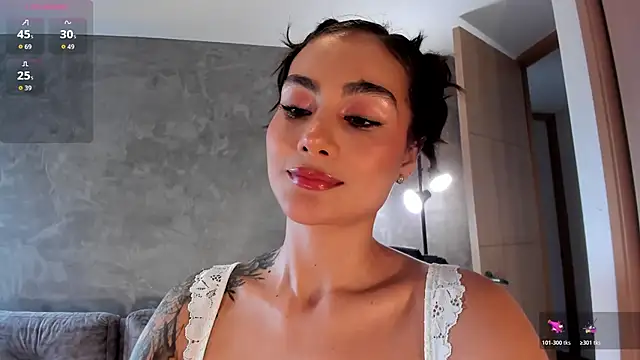 ValerieAustin online show from 11/27/25, 03:12