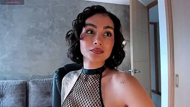 ValerieAustin online show from 12/05/25, 04:38