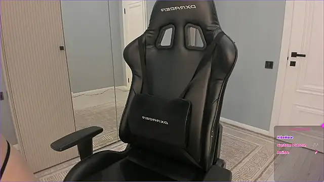 lovelymikky online show from 04/07/26, 03:41