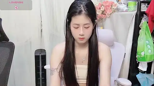 Yvonne-07 online show from 03/31/26, 04:31