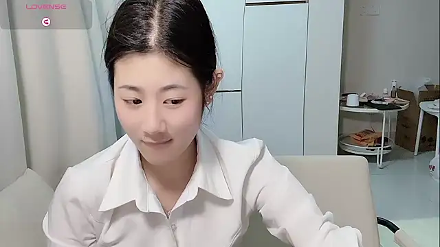 Yvonne-07 online show from 04/17/26, 05:05