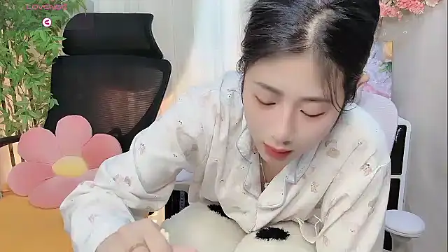 Yvonne-07 online show from 02/28/26, 08:25