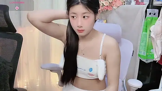 Yvonne-07 online show from 01/12/26, 08:15