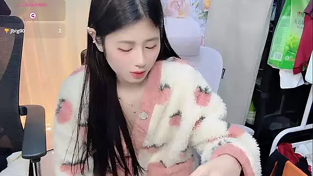 Yvonne-07 online show from 12/21/25, 02:08