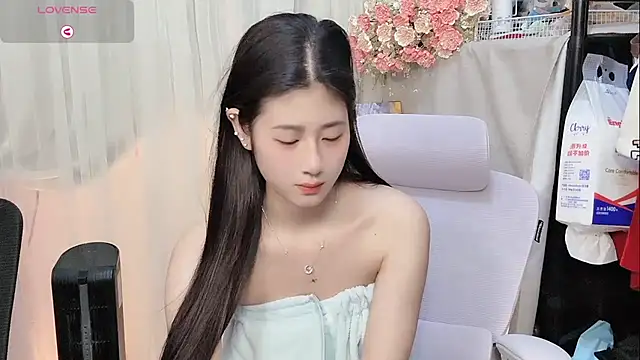 Yvonne-07 online show from 03/05/26, 01:30