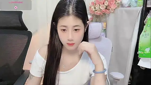 Yvonne-07 online show from 04/03/26, 02:34