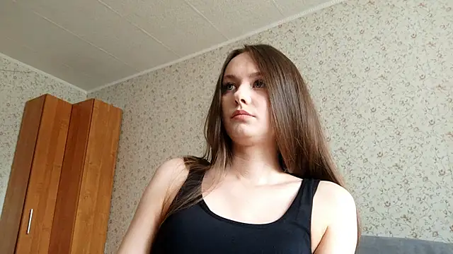 FrancesSrygley online show from 06/05/26, 06:52
