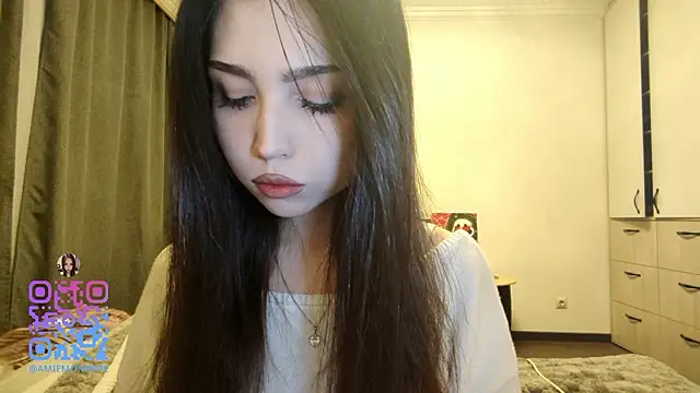 Qwami Amie online show from 02/09/26, 12:36