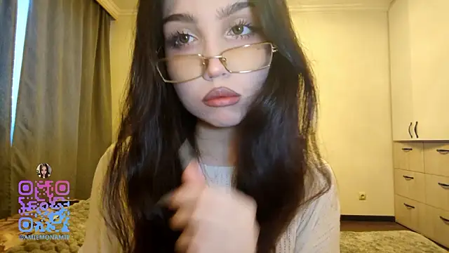 Qwami Amie online show from 02/13/26, 04:45