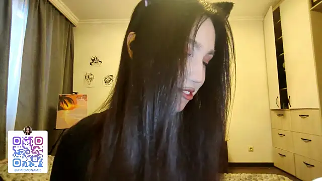 Qwami Amie online show from 01/08/26, 06:30