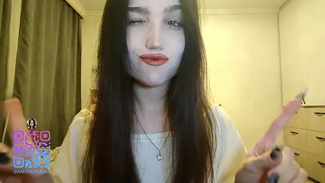 Qwami Amie online show from 02/05/26, 01:07