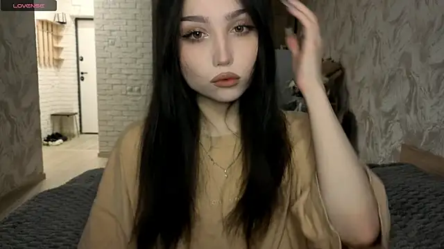 Qwami Amie online show from 05/22/26, 03:04