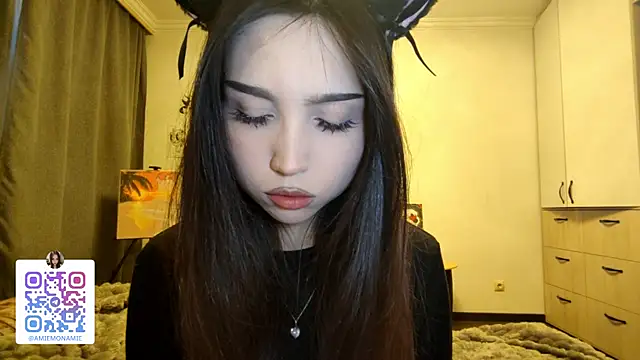 Qwami Amie online show from 01/18/26, 04:16