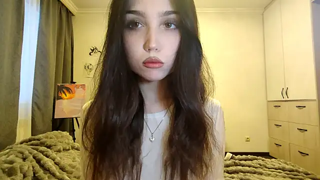 Snapshot of Qwami_Amie chatting on 12/19/25, 05:54 Qwami Amie online show from 12/19/25, 05:54