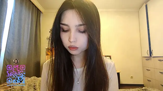 Qwami Amie online show from 02/12/26, 07:30